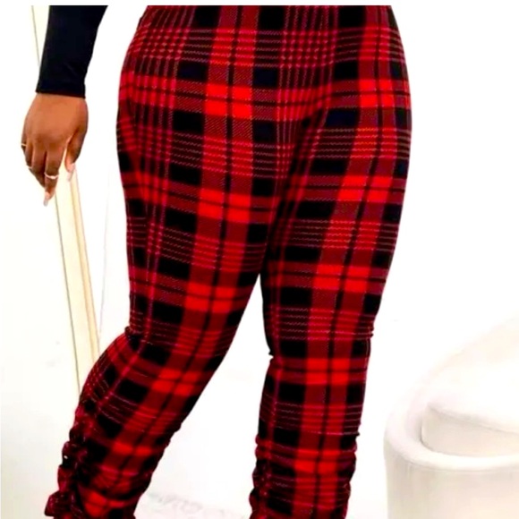 Shein NWOT Red and Black Plaid Pants size 1XL - Picture 3 of 3